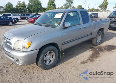 2003 Toyota Tundra Sr5 V8 z USA, uszkodzony, nr VIN 5TBBT44103S345369